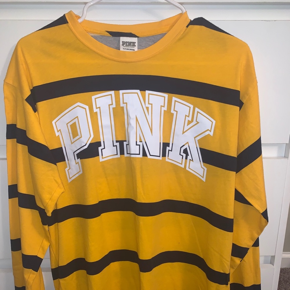 PINK Long sleeve campus tee
